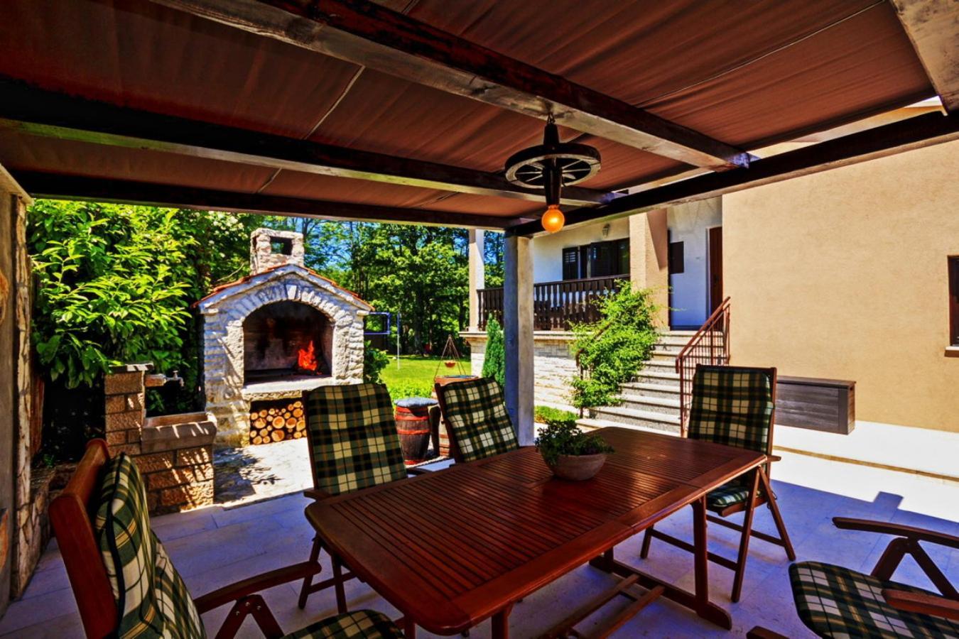 Villa Ferlini In Central Istria With Private 10000 M2 Garden Svetvinčenat Dış mekan fotoğraf