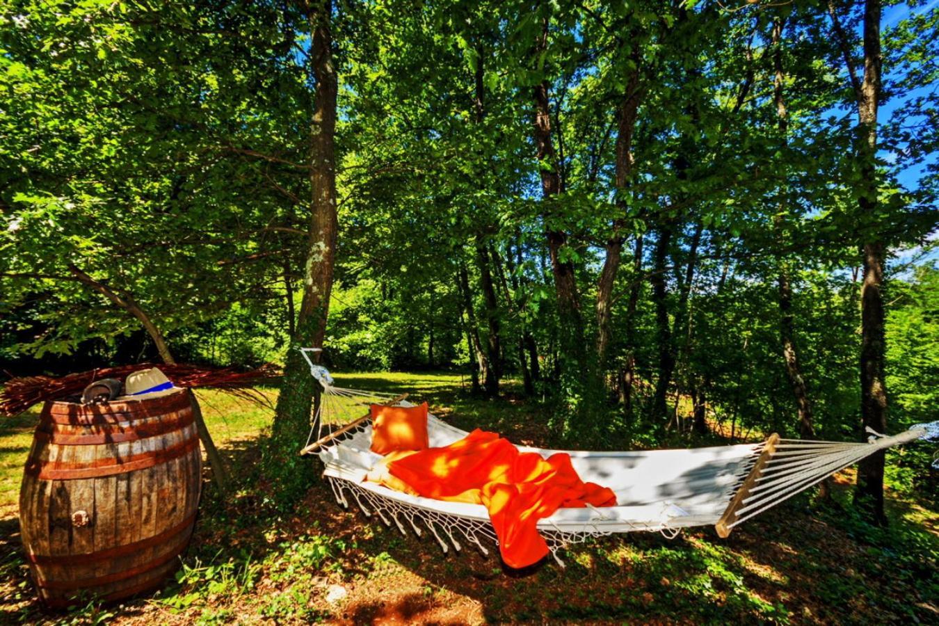 Villa Ferlini In Central Istria With Private 10000 M2 Garden Svetvinčenat Dış mekan fotoğraf
